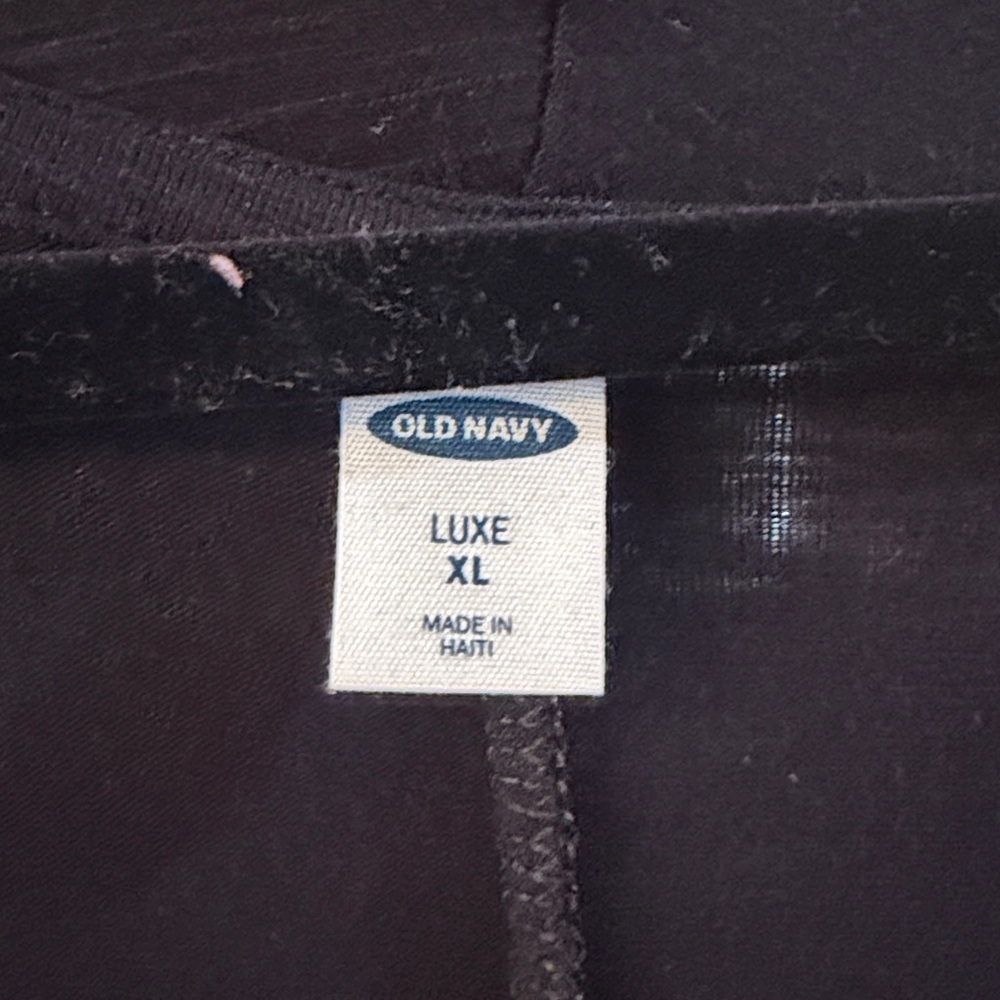 Old Navy Black Long Sleeve V-Neck Top - Picture 2 of 2